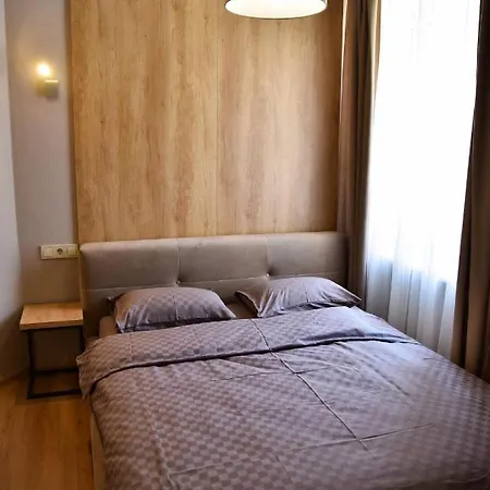 Апарт-отель Corner House *