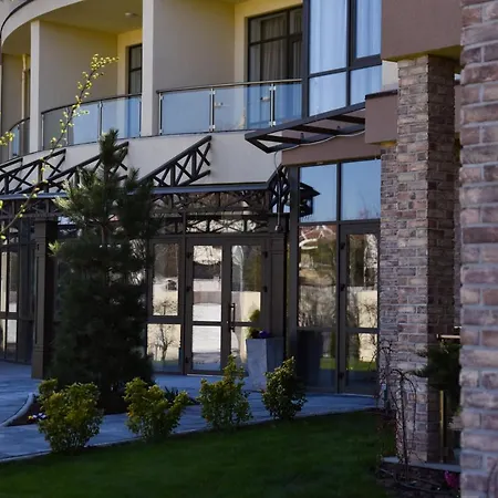 Corner House Aparthotel Odessa