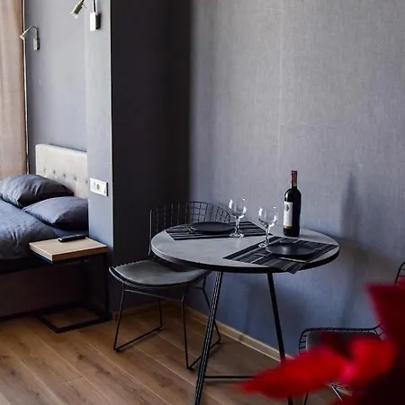 Aparthotel Corner House *
