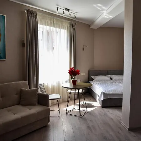 Corner House Aparthotel Odessa