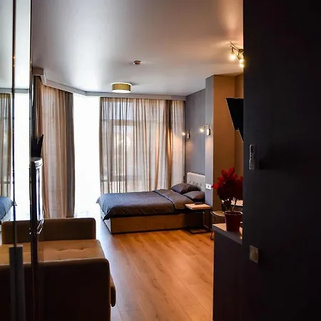 Aparthotel Corner House *