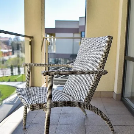 Corner House Aparthotel