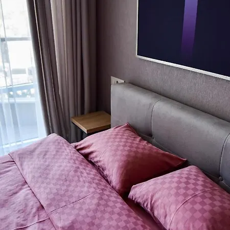 Corner House Aparthotel *