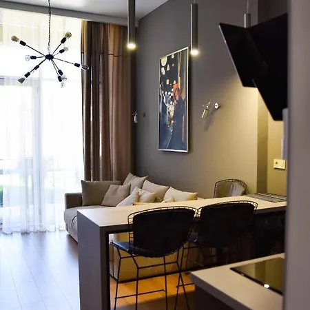 Corner House Aparthotel Odessa